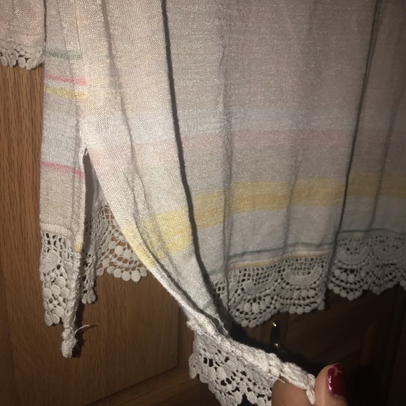 Lauren Conrad small  crocheted edges top shirt LC - Picture 7 of 7